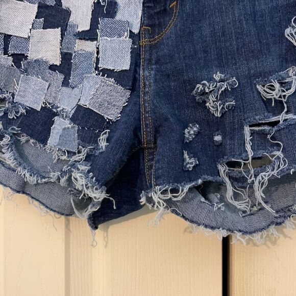 Levi's Patchwork Upcycled Cutoff Shorts W31 - Picture 5 of 16